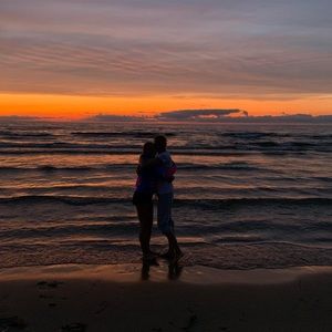 Meet your Posher, Phoenix